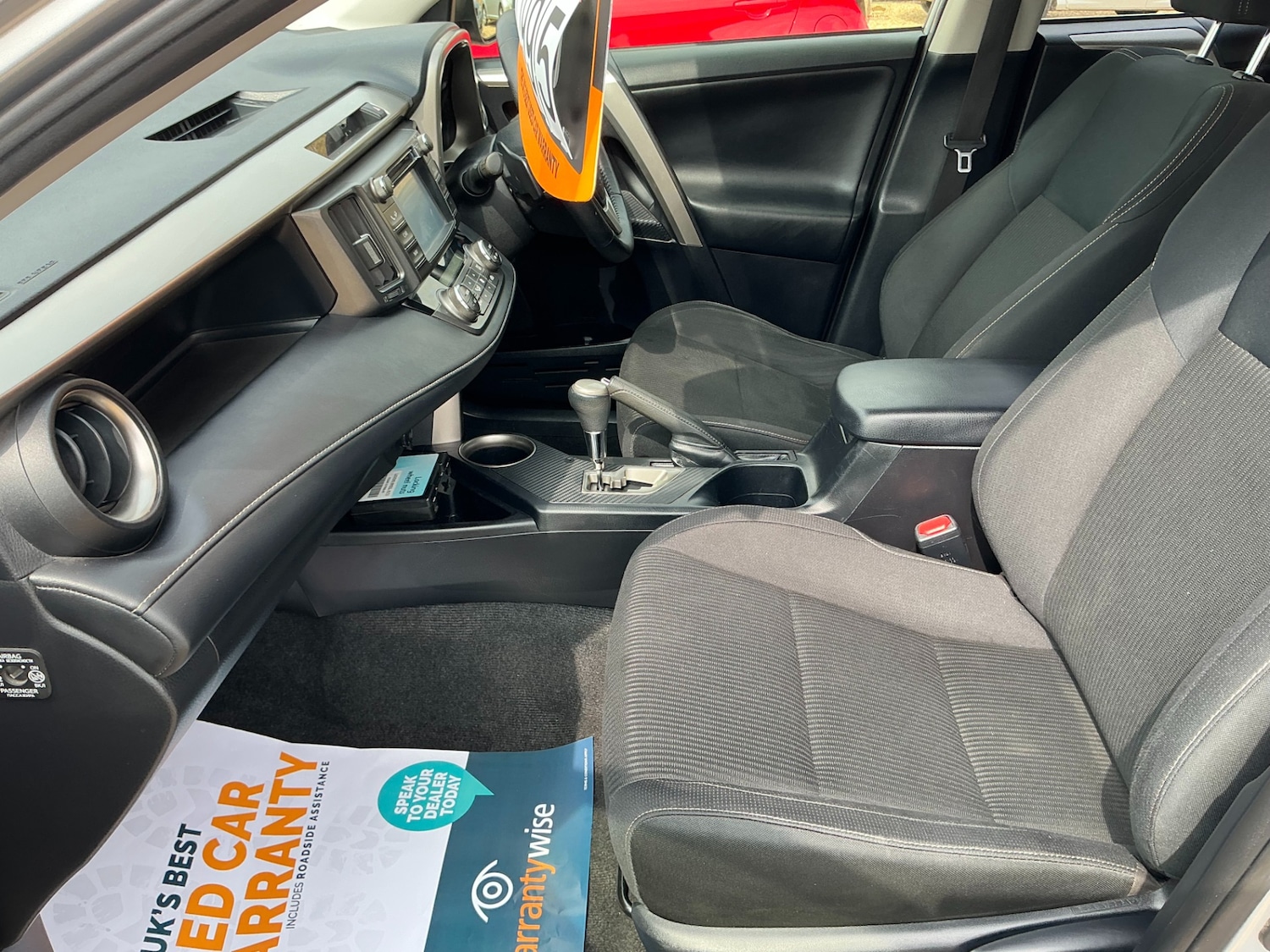 Used Toyota RAV4 2015 for sale - 76891738: Photo 16