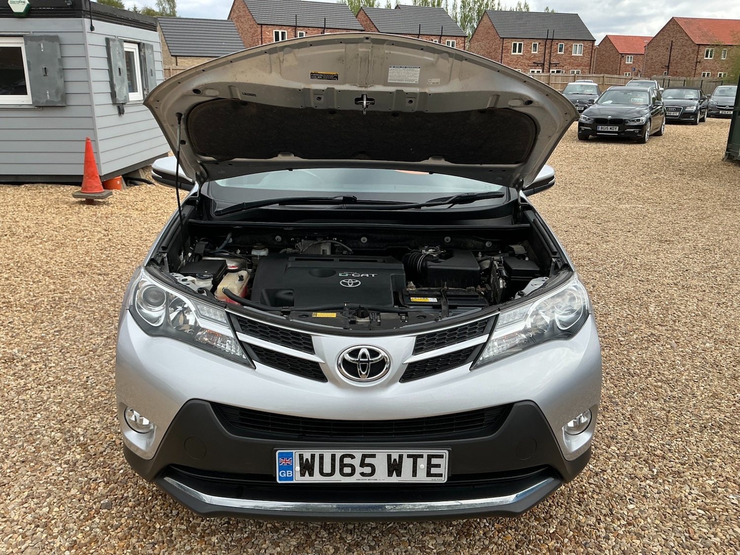 Used Toyota RAV4 2015 for sale - 76891738: Photo 19