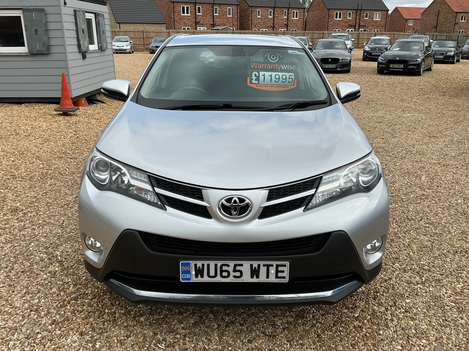 Used Toyota RAV4 2015 for sale - 76891738: Photo 21