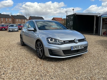 Used Volkswagen Golf 2015 for sale - 78107736: Photo