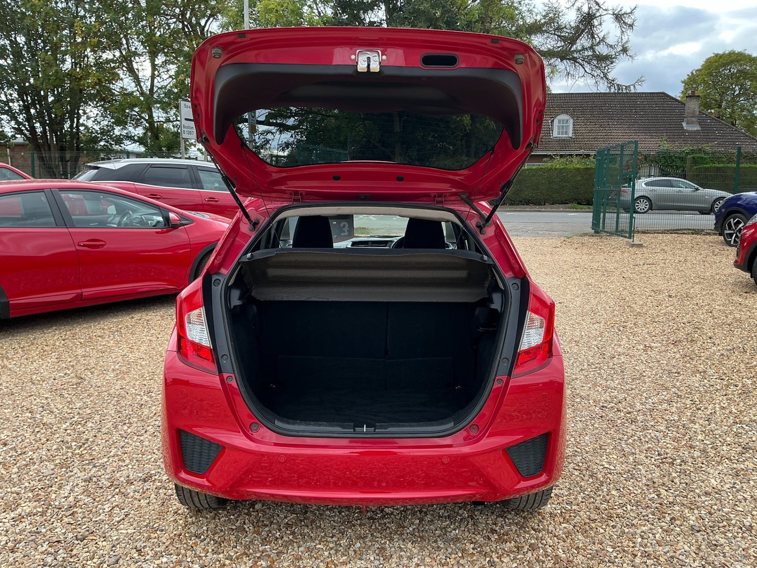 Used Honda Jazz 2016 for sale - 76208686: Photo 12