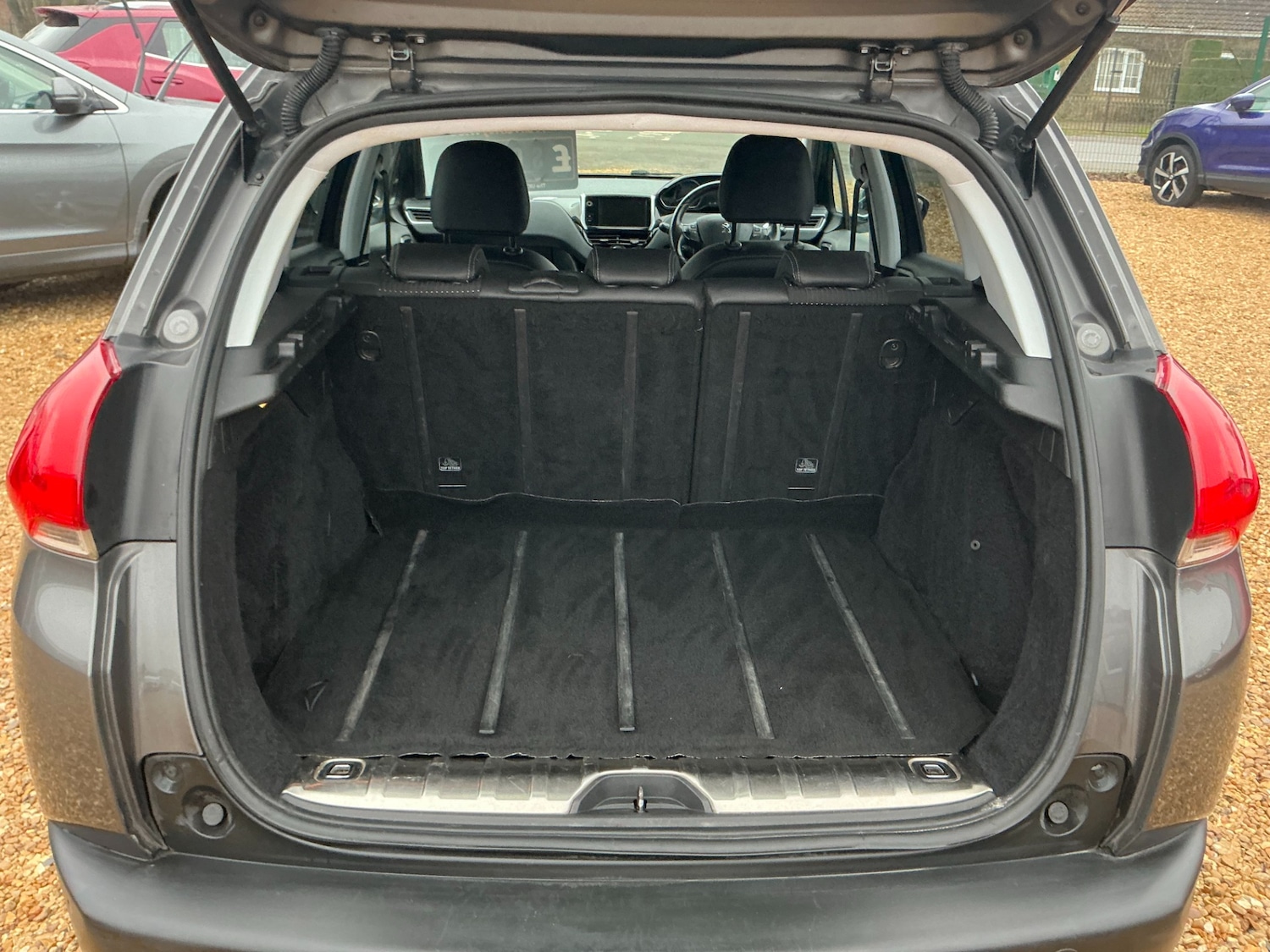 Used Peugeot 2008 2015 for sale - 77137210: Photo 11