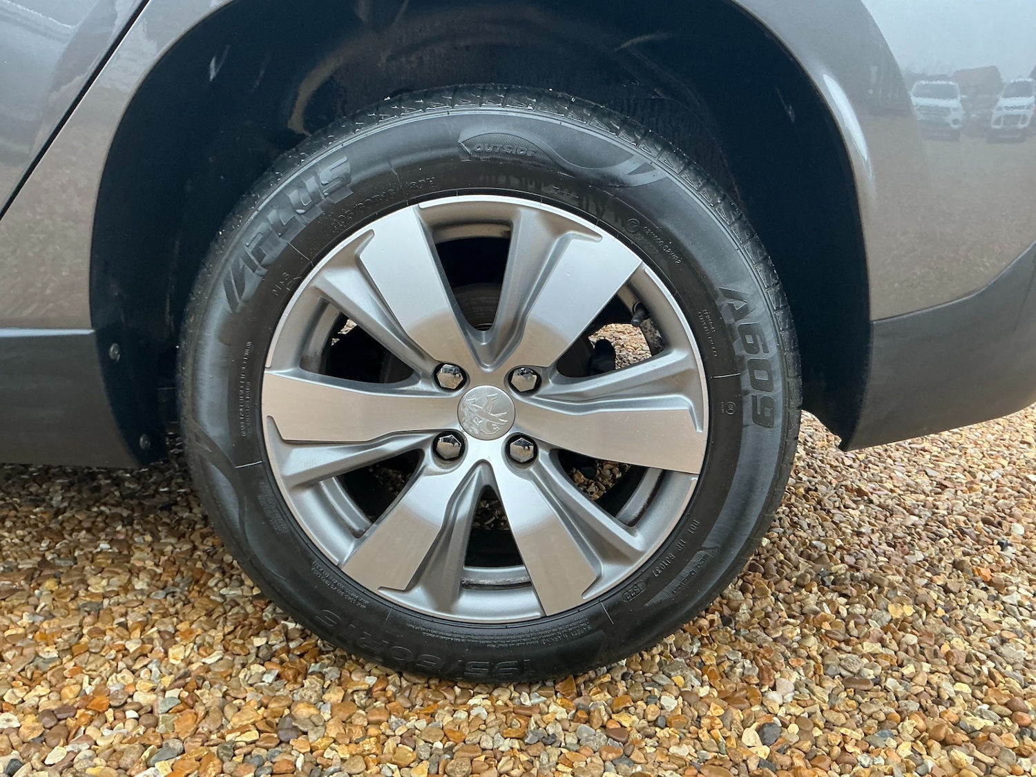 Used Peugeot 2008 2015 for sale - 77137210: Photo 24