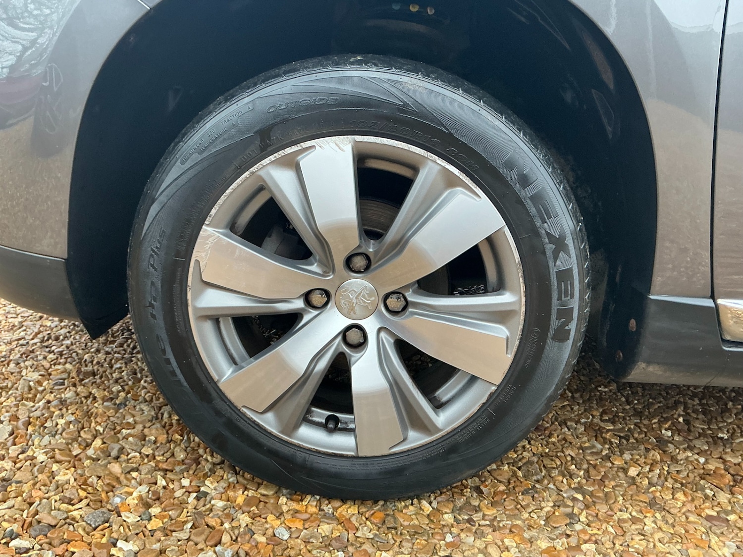 Used Peugeot 2008 2015 for sale - 77137210: Photo 25