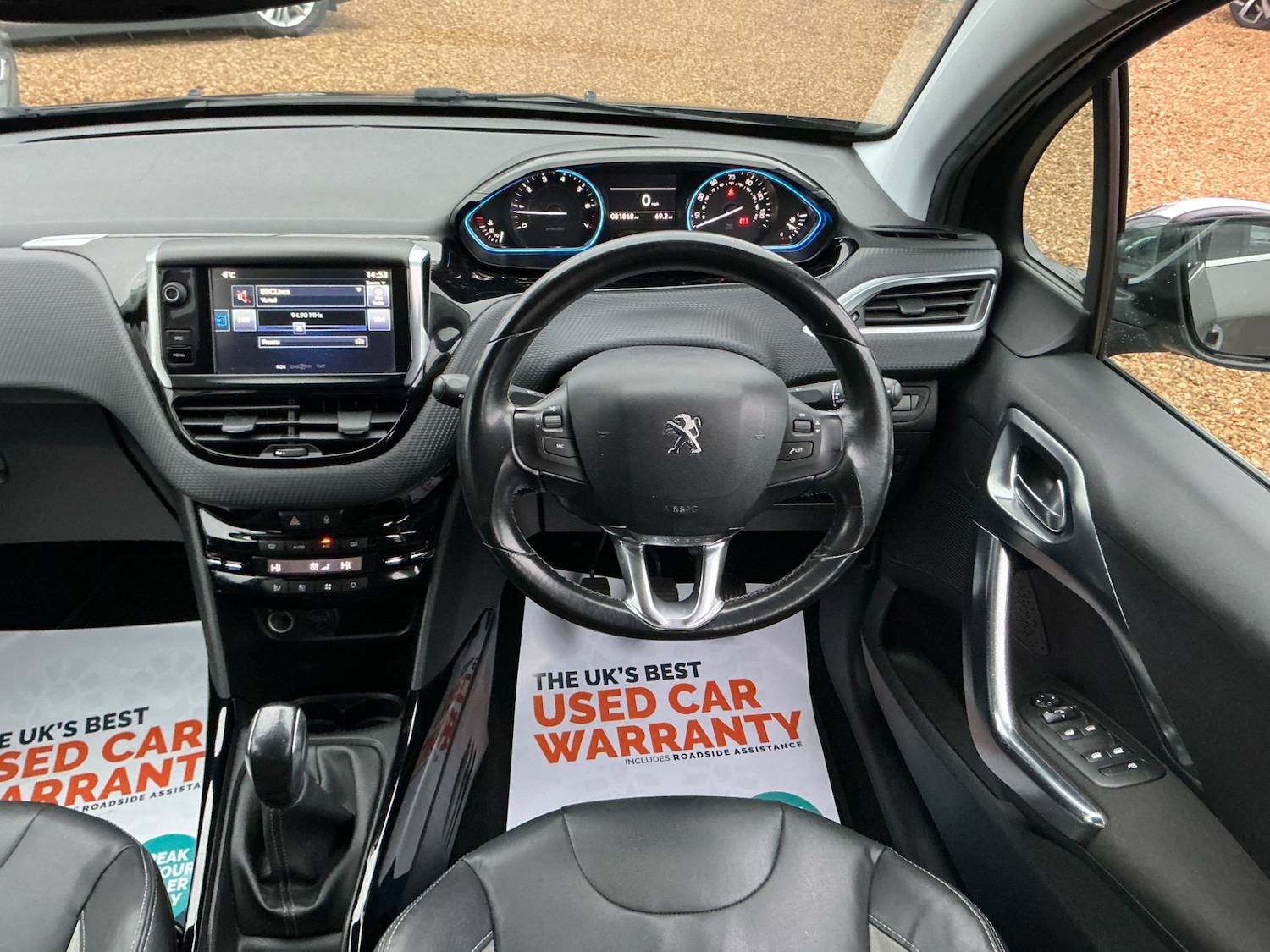 Used Peugeot 2008 2015 for sale - 77137210: Photo 4