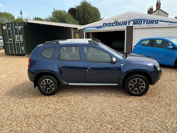 Used Dacia Duster 2017 for sale - 75366649: Photo