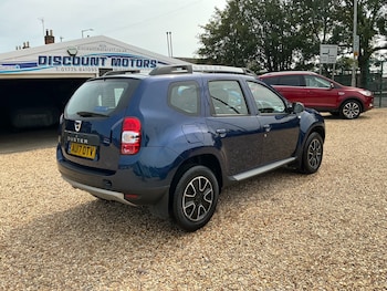 Used Dacia Duster 2017 for sale - 75366649: Photo