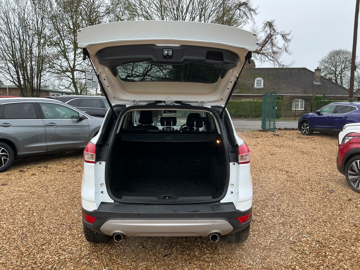 Used Ford Kuga 2016 for sale - 76968624: Photo 12