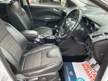 Used Ford Kuga 2016 for sale - 76968624: Photo