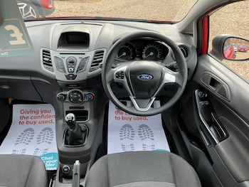 Used Ford Fiesta 2015 for sale - 77847447: Photo