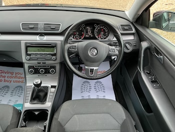 Used Volkswagen Passat 2011 for sale - 77847455: Photo