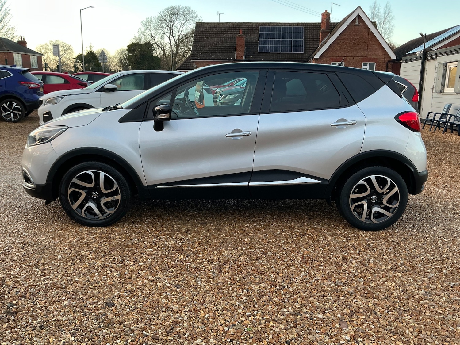 Used Renault Captur 2016 for sale - 77224851: Photo 8