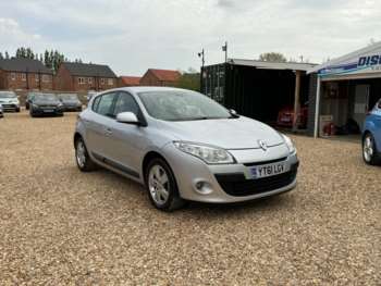 2011 (61) - 1.9 dCi 130 Dynamique TomTom 5dr ***SAT NAV - BLUETOOTH - CRUISE***