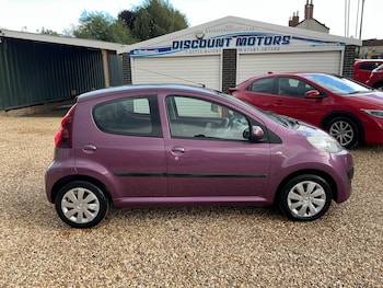 Used Peugeot 107 2013 for sale - 75484729: Photo