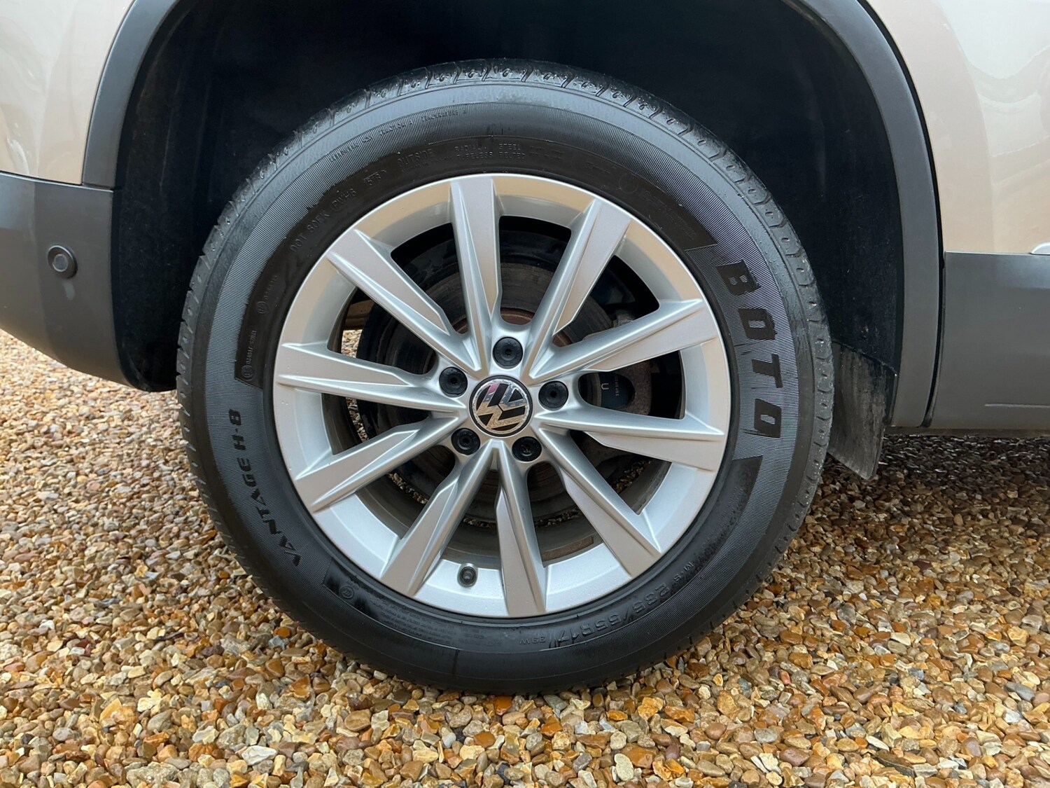 Used Volkswagen Tiguan 2012 for sale - 76355390: Photo 25