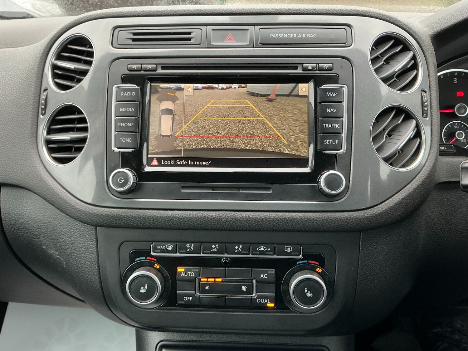 Used Volkswagen Tiguan 2012 for sale - 76355390: Photo 7