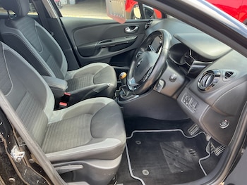 Used Renault Clio 2016 for sale - 79111316: Photo