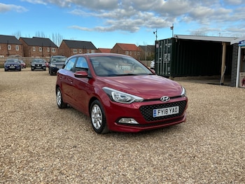 2018 (18) - 1.2 SE 5dr