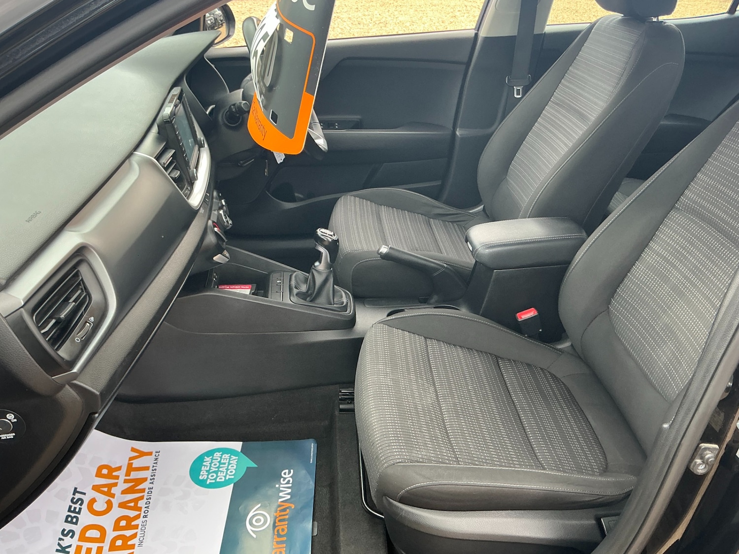 Used Kia Stonic 2018 for sale - 76301186: Photo 18