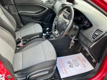 Used Hyundai i20 2018 for sale - 73767357: Photo