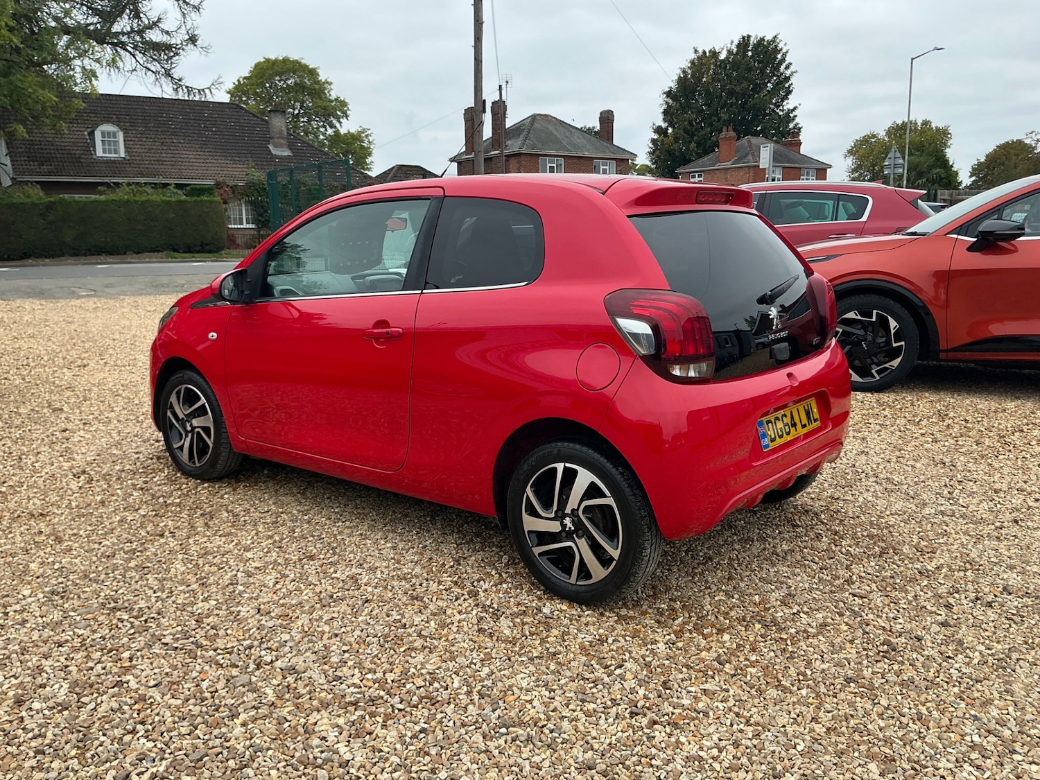 Used Peugeot 108 2014 for sale - 76232201: Photo 14