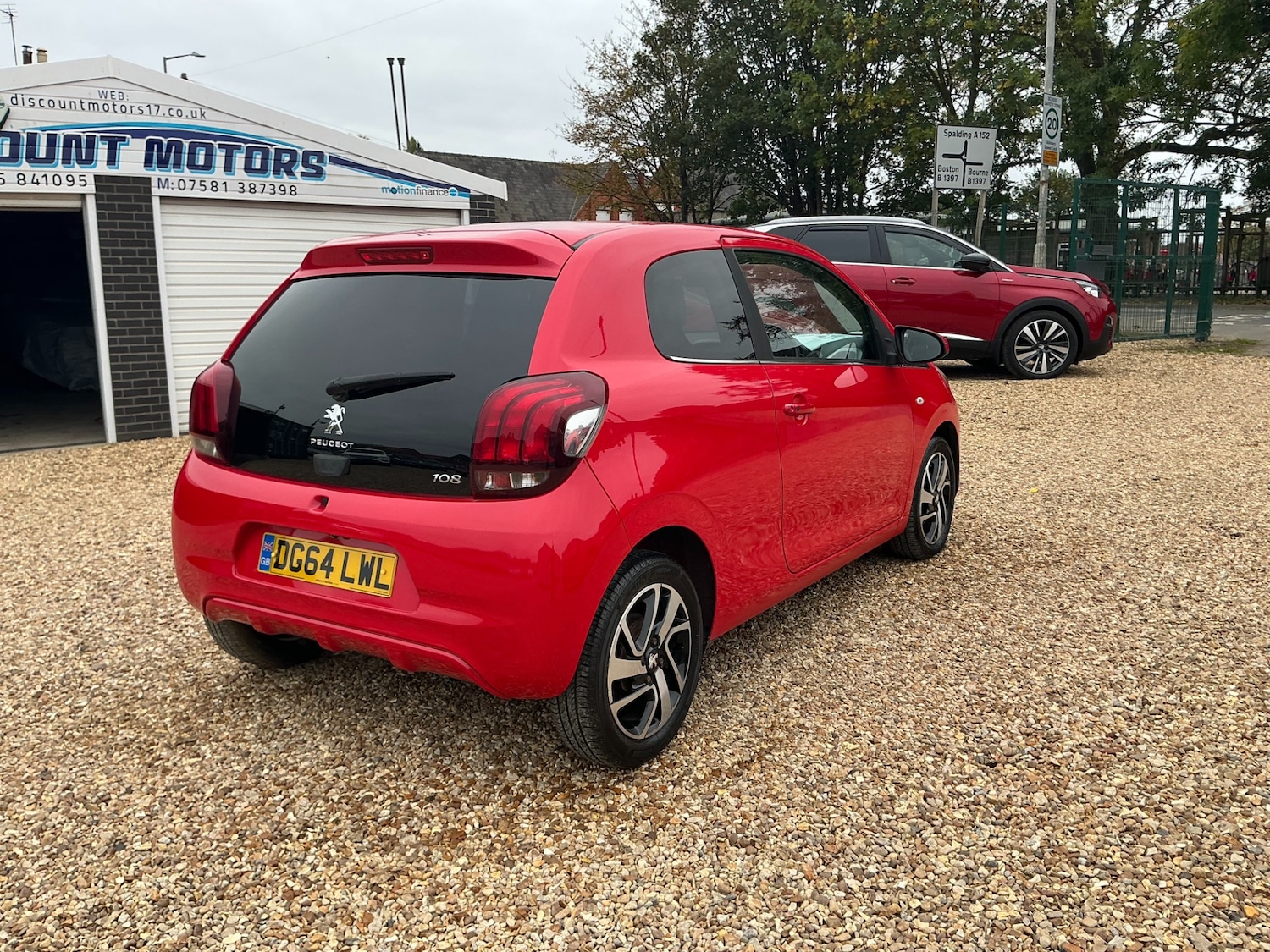 Used Peugeot 108 2014 for sale - 76232201: Photo 9