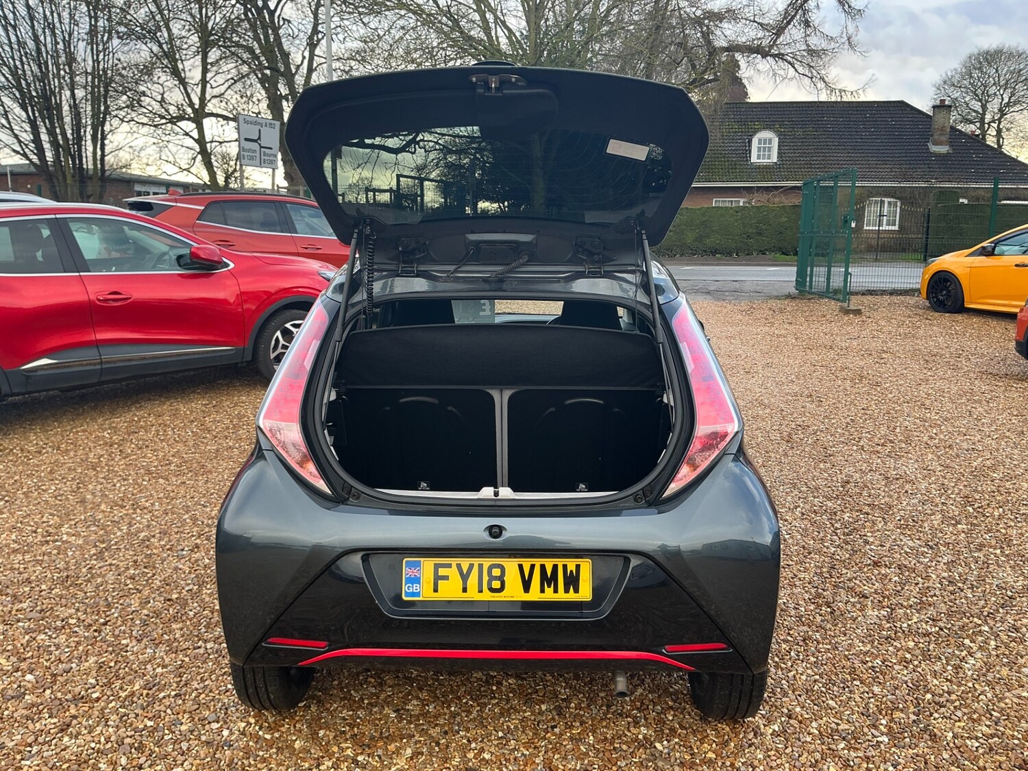 Used Toyota AYGO 2018 for sale - 77617376: Photo 11