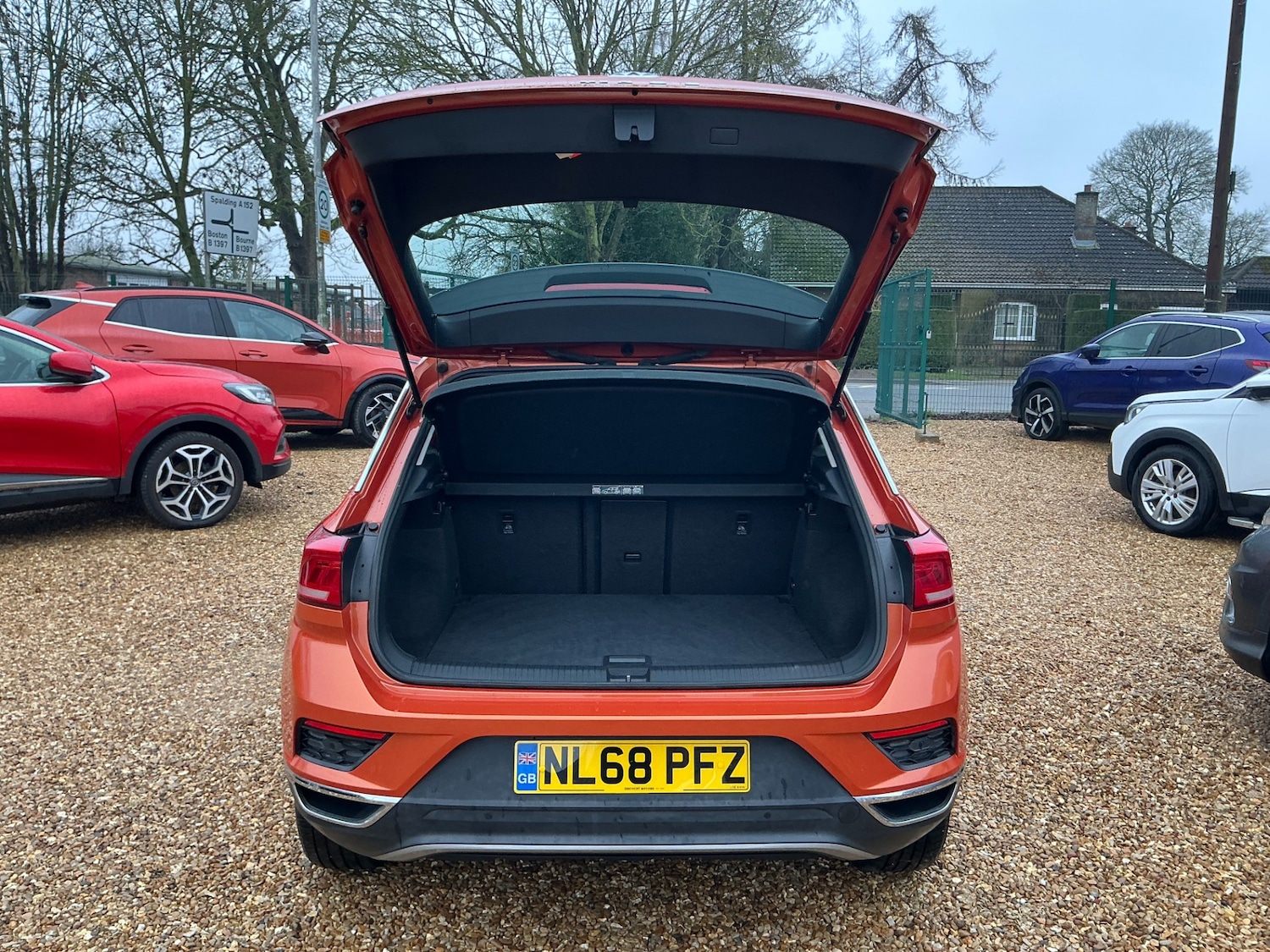 Used Volkswagen T-Roc 2018 for sale - 77449582: Photo 13