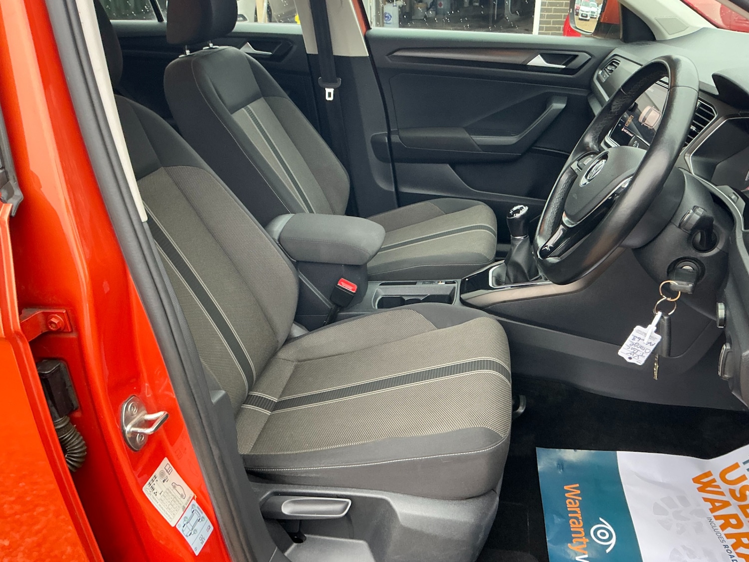 Used Volkswagen T-Roc 2018 for sale - 77449582: Photo 3