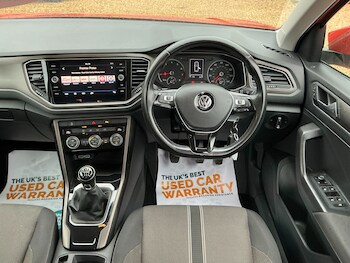 Used Volkswagen T-Roc 2018 for sale - 77449582: Photo