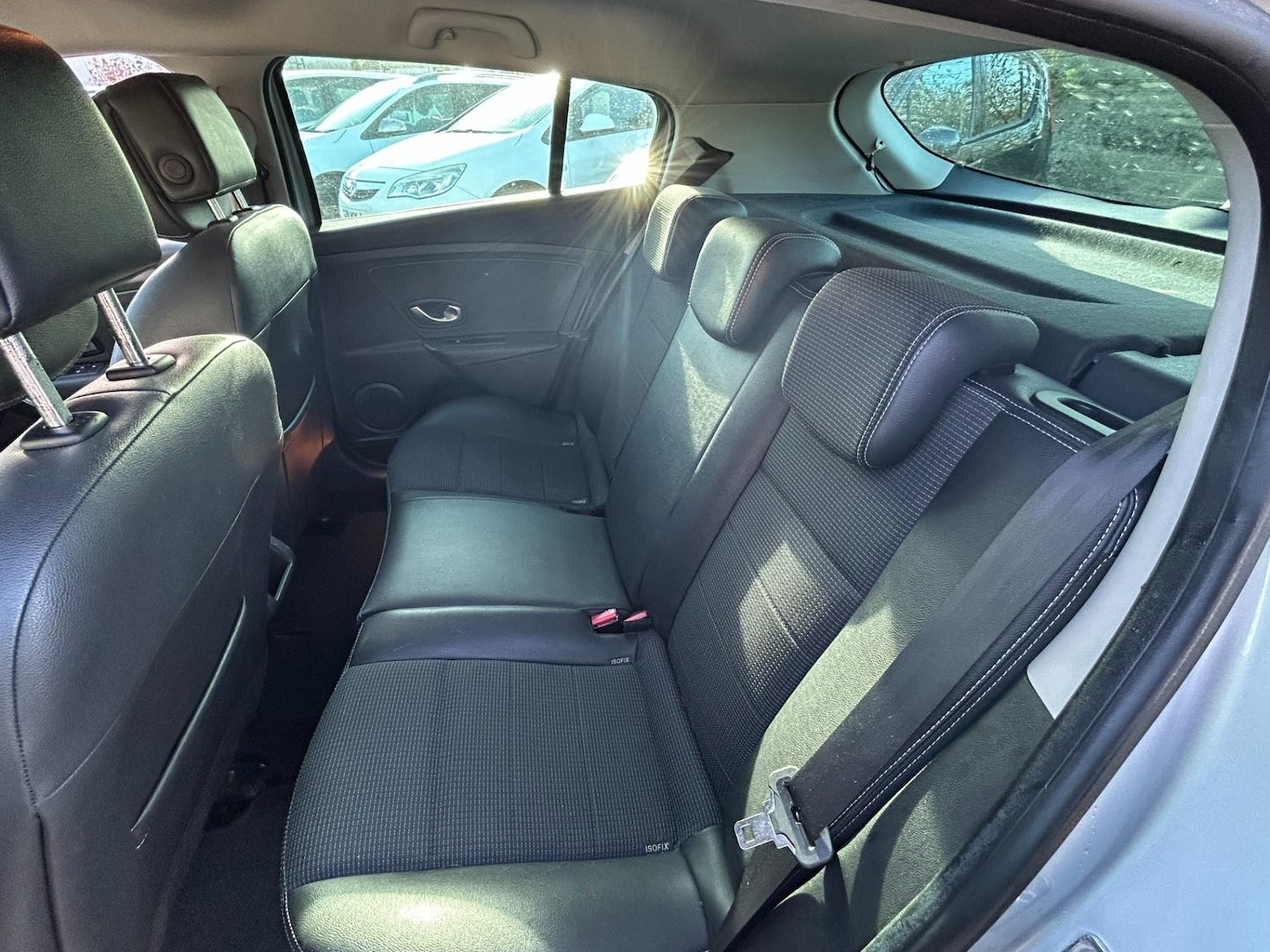 Used Renault Megane 2011 for sale - 77240516: Photo 11