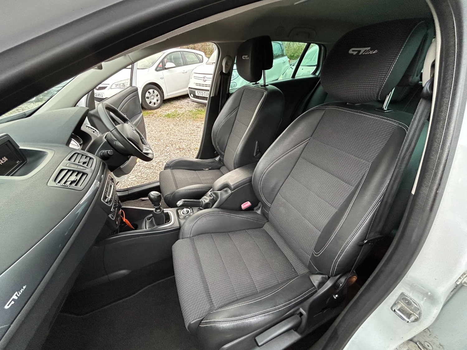 Used Renault Megane 2012 for sale - 77065835: Photo 10