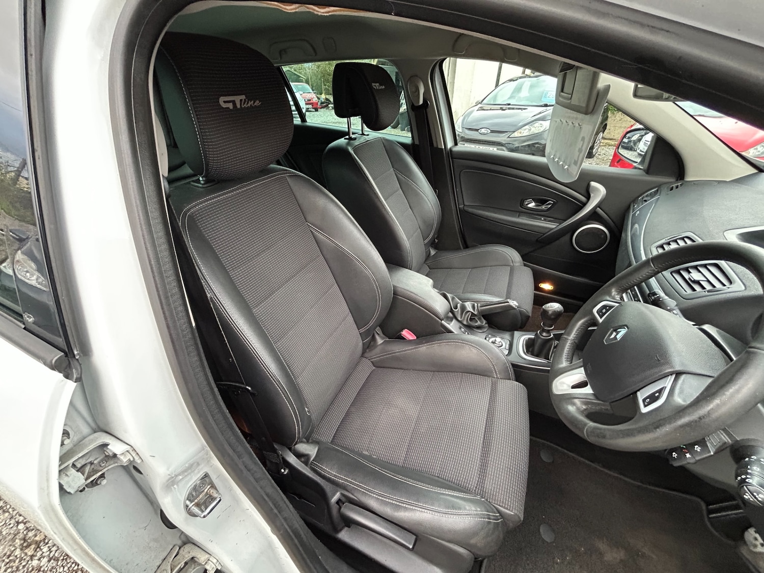 Used Renault Megane 2012 for sale - 77065835: Photo 7