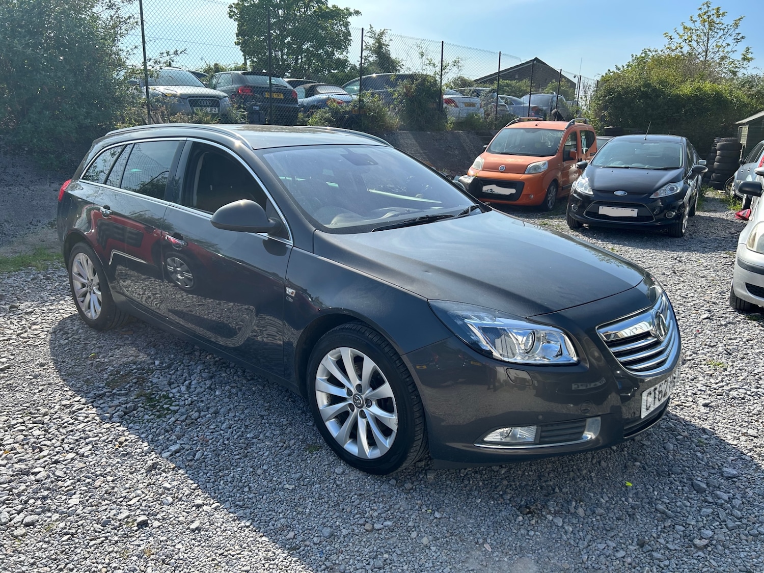 Used Vauxhall Insignia 2012 for sale - 76836935: Photo 1