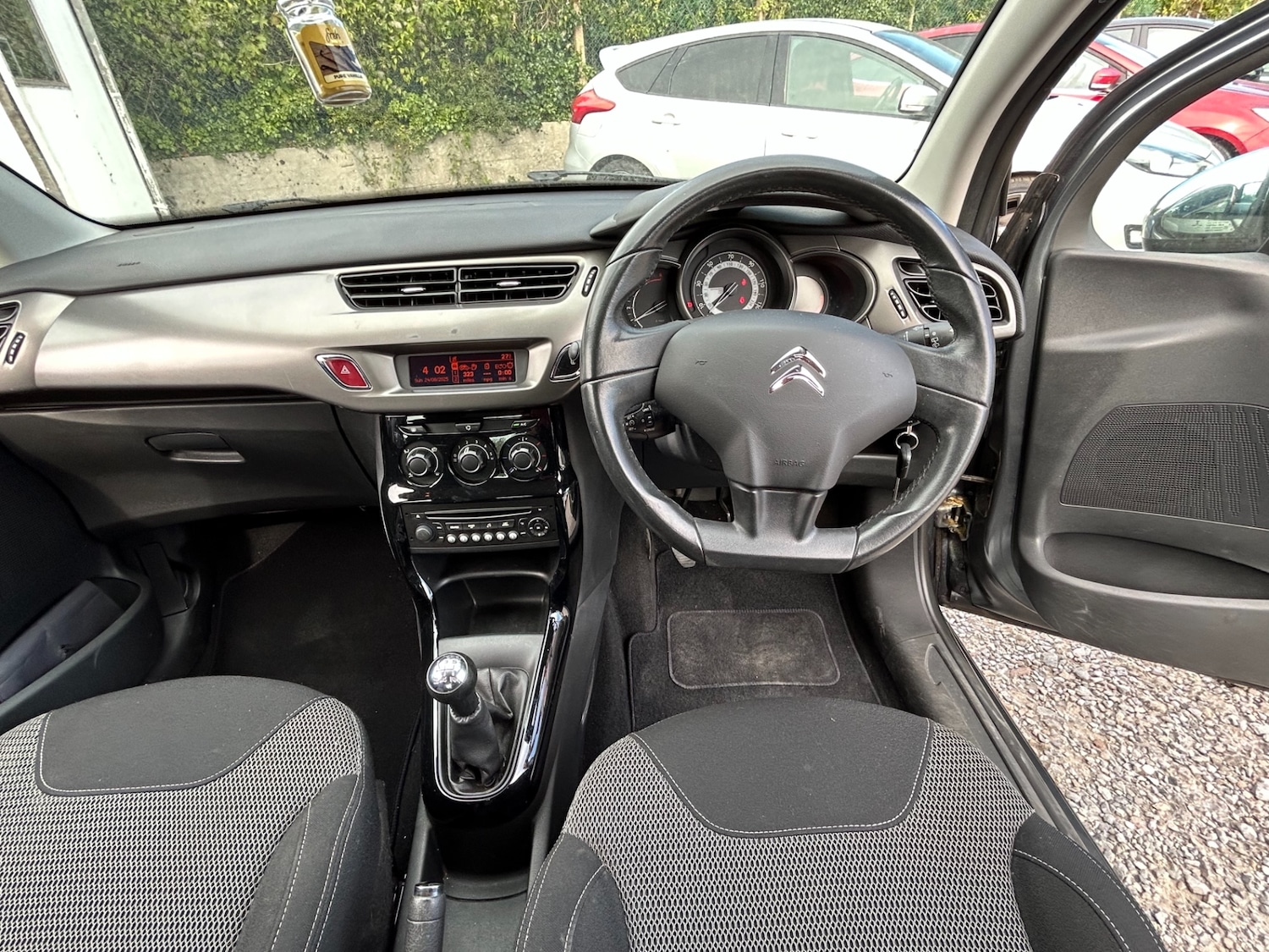 Used Citroen C3 2014 for sale - 76316491: Photo 9