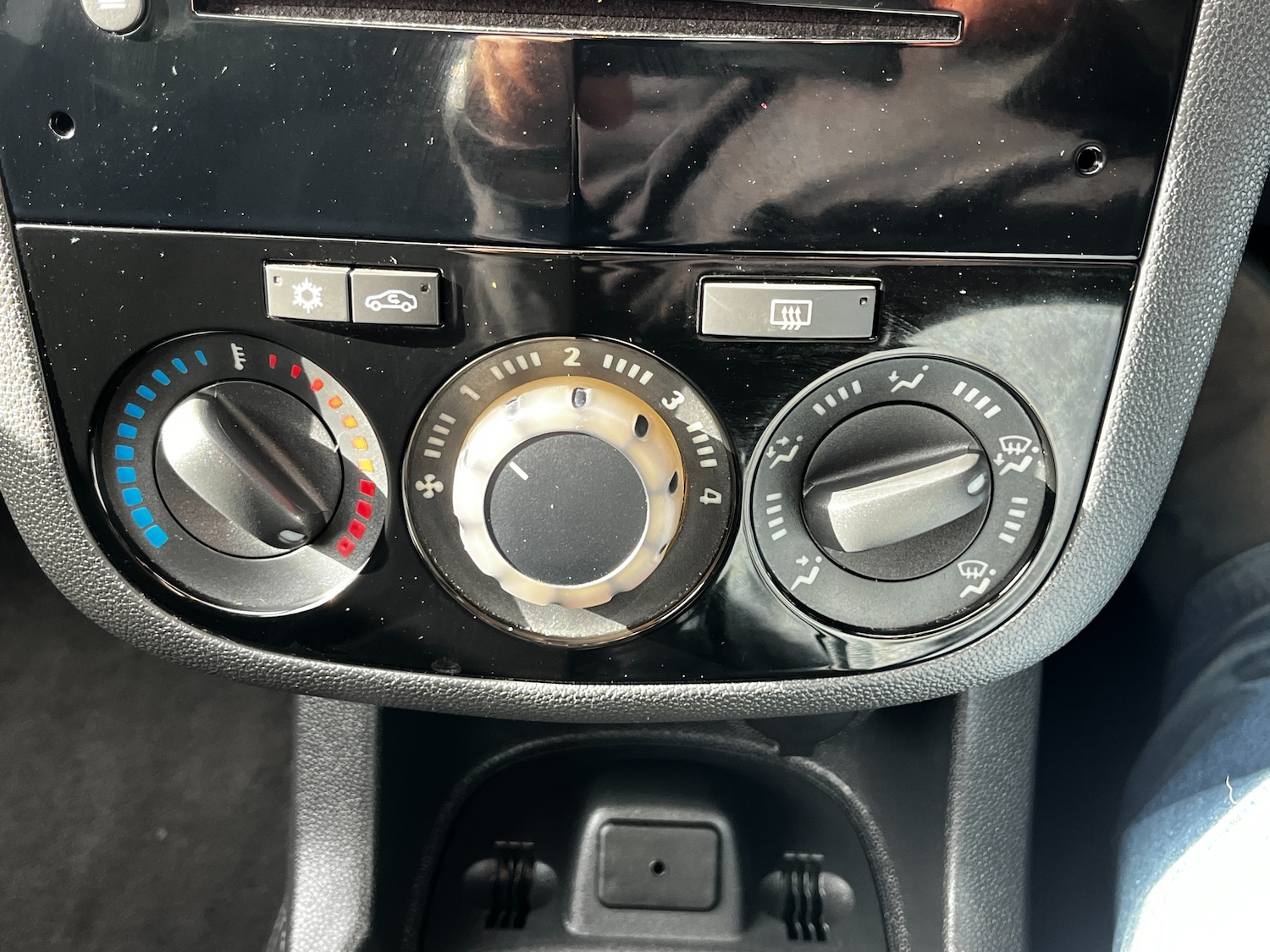 Used Vauxhall Corsa 2014 for sale - 77570965: Photo 17