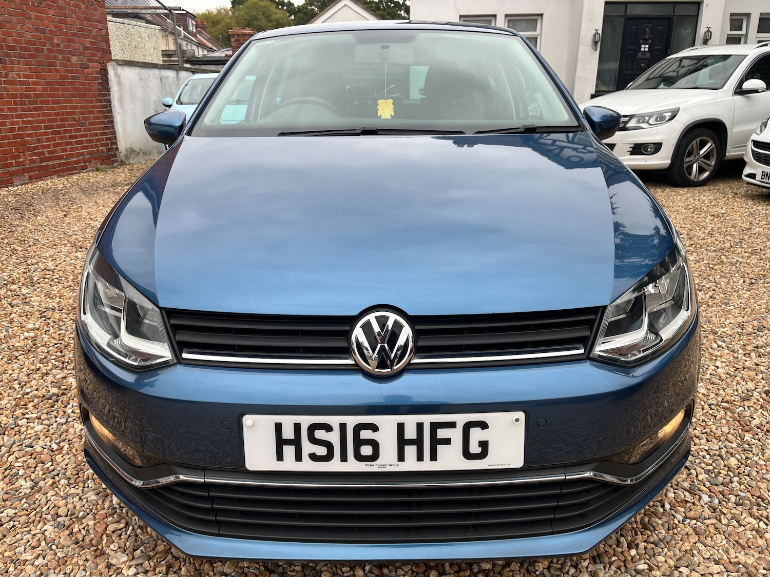 Used Volkswagen Polo 2016 for sale - 76082430: Photo 2