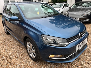 Used Volkswagen Polo 2016 for sale - 76082430: Photo 3