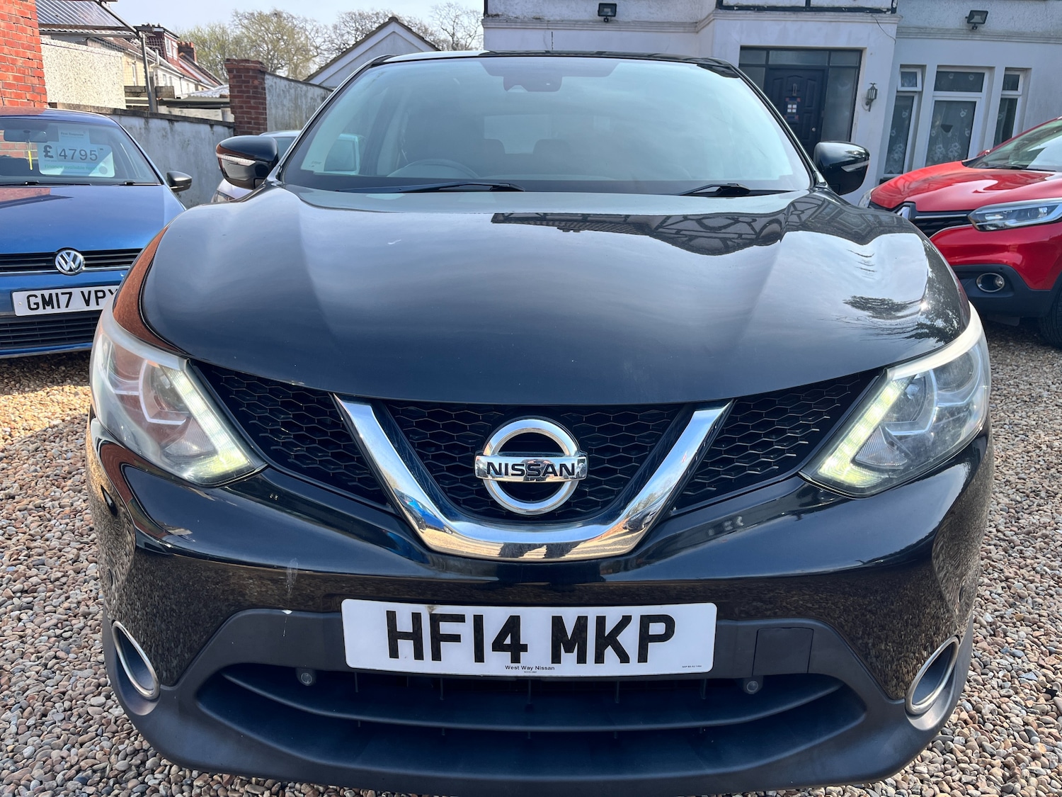 Used Nissan Qashqai 2014 for sale - 77962412: Photo 2