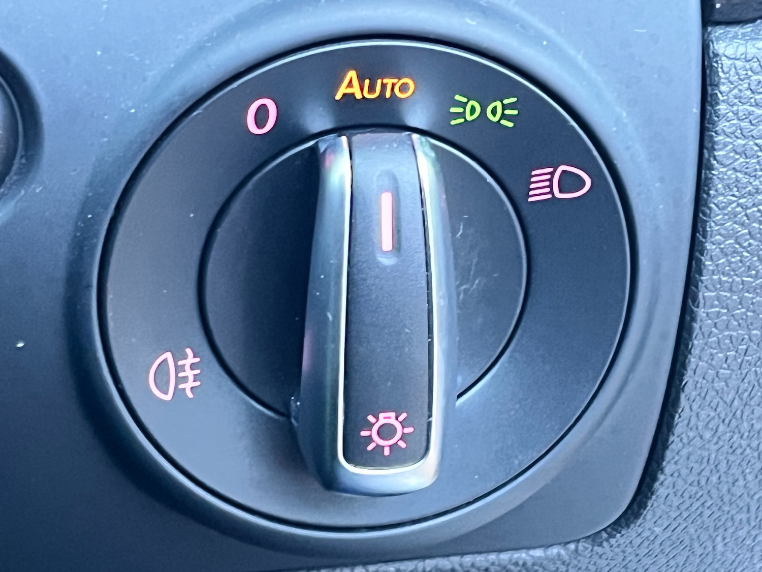 Used Volkswagen Golf 2011 for sale - 77301601: Photo 12