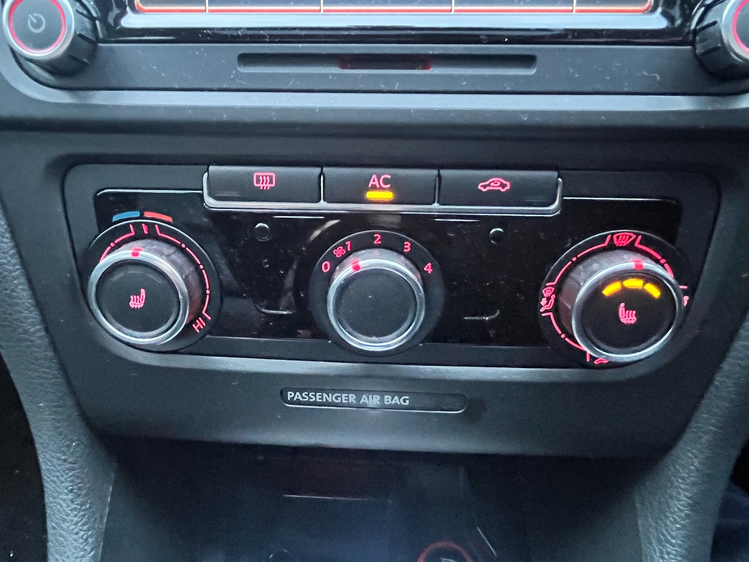 Used Volkswagen Golf 2011 for sale - 77301601: Photo 21