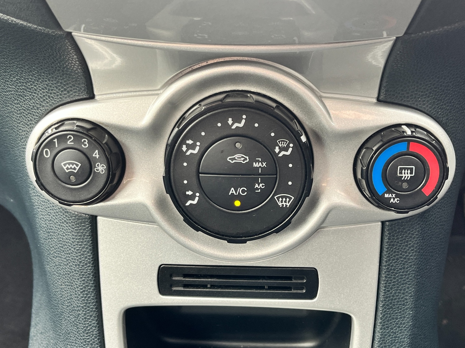 Used Ford Fiesta 2012 for sale - 77878691: Photo 18