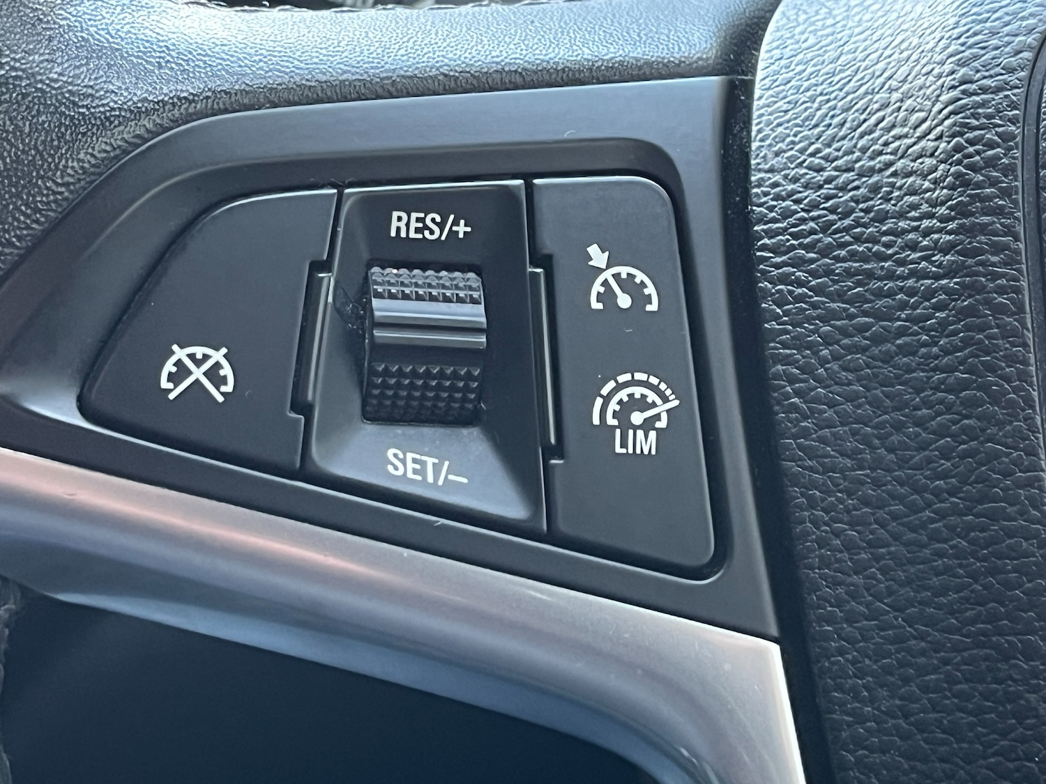 Used Vauxhall Astra 2015 for sale - 76508890: Photo 13