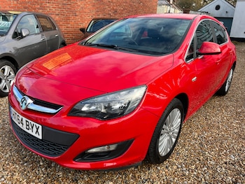 Used Vauxhall Astra 2015 for sale - 76508890: Photo