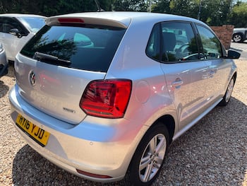 Used Volkswagen Polo 2016 for sale - 79673736: Photo
