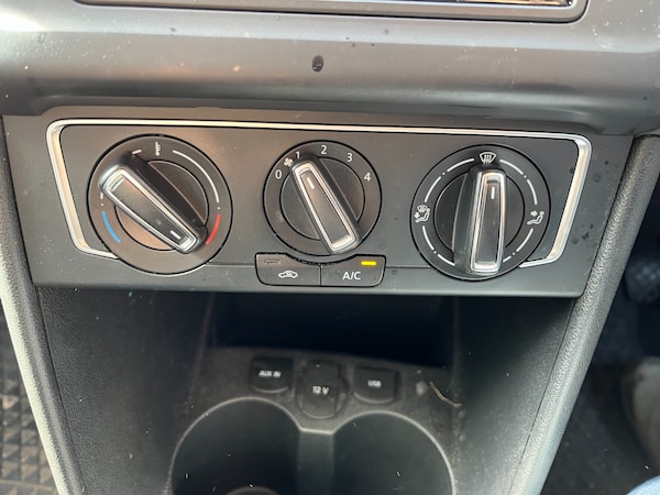 Used Volkswagen Polo 2017 for sale - 76224965: Photo 13