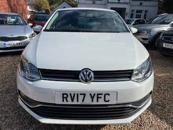 Used Volkswagen Polo 2017 for sale - 76224965: Photo 2