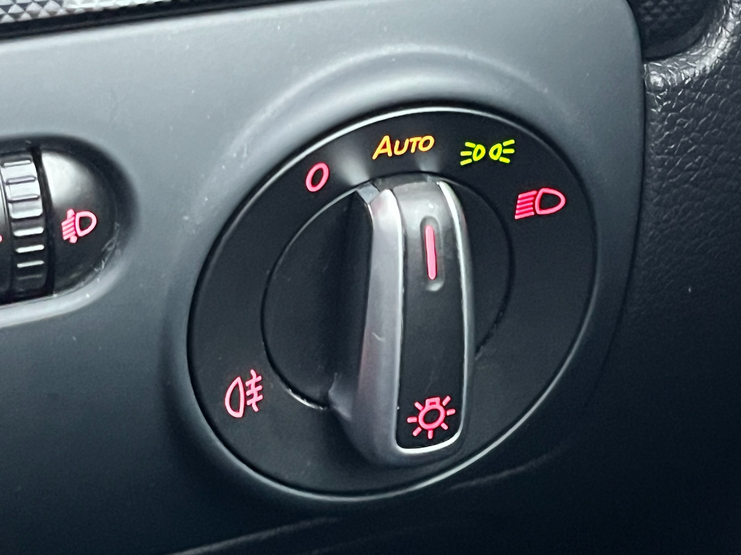 Used Volkswagen Golf 2012 for sale - 77037527: Photo 14