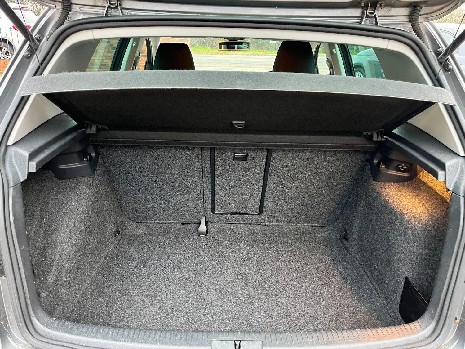 Used Volkswagen Golf 2012 for sale - 77037527: Photo 7