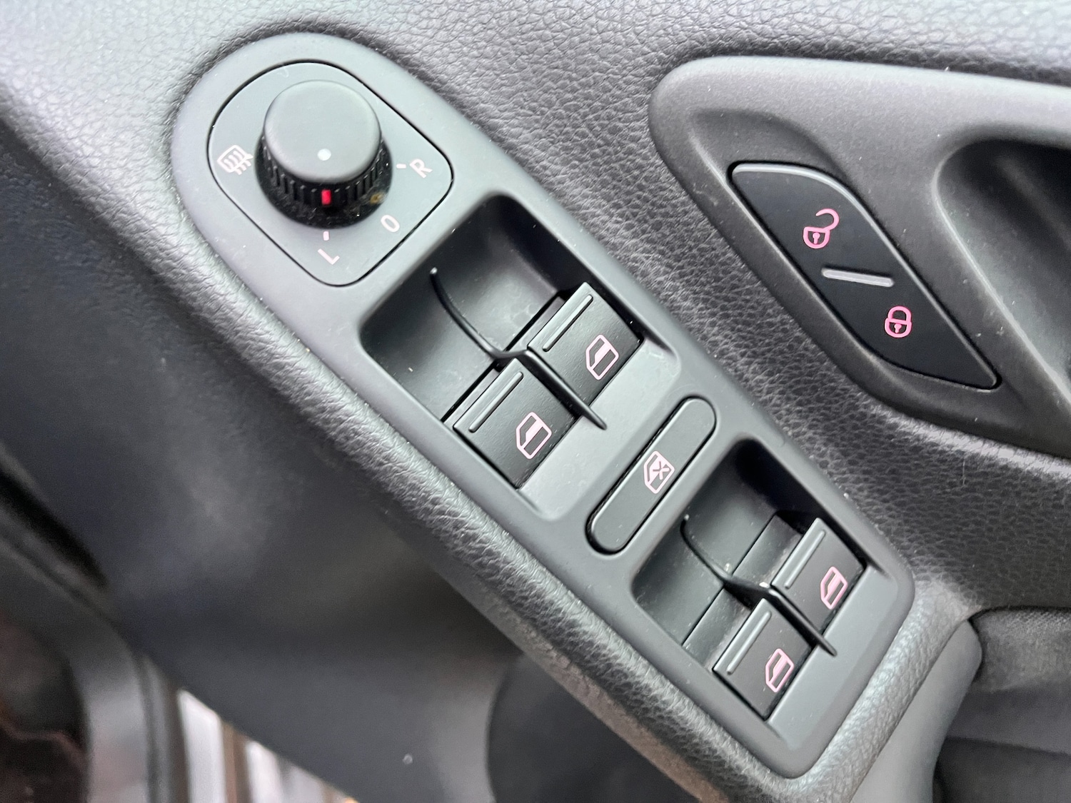 Used Volkswagen Golf 2012 for sale - 77037527: Photo 9